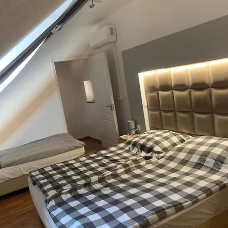 Apartment Dorina Apartman *